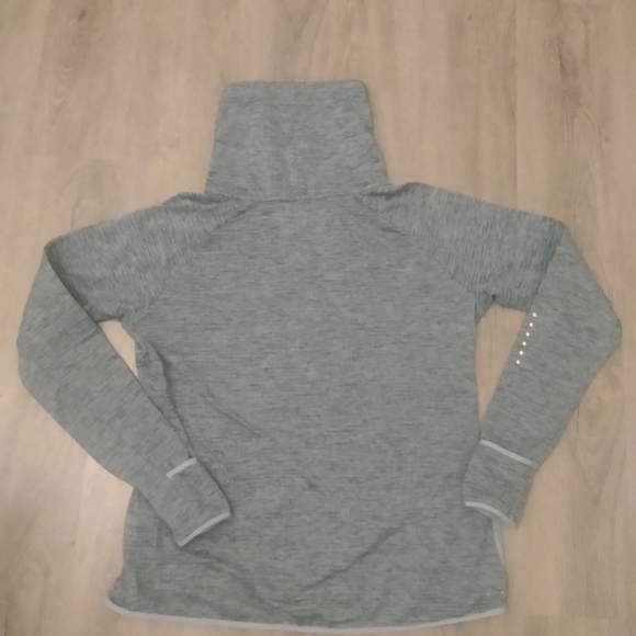 NIKE RUNNING THERMAL DRI-FIT LADIES GREEN COWL  NECK SWEATSHIRT W/THUMBHOLES - Picture 3 of 8